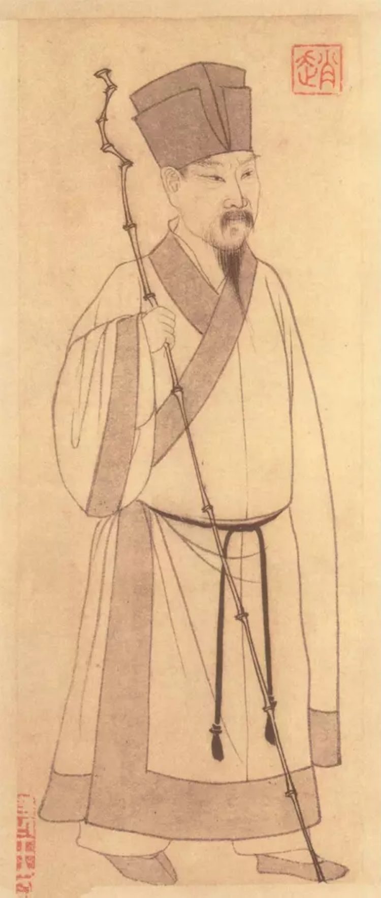 高い帽子をかぶり、杖を手にして立つ蘇軾を描いた淡彩の肖像画。